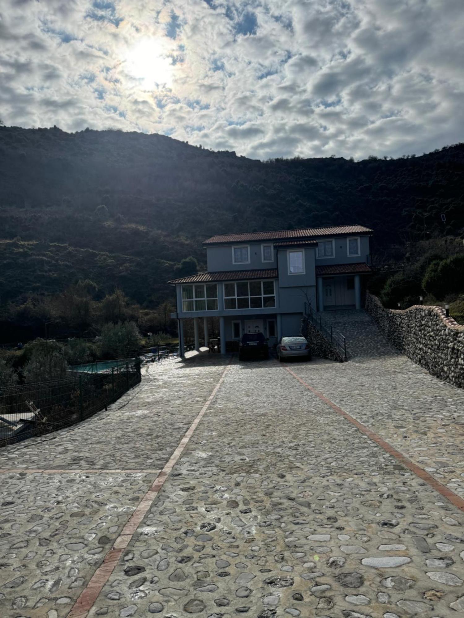 Qyteza & Shkodra